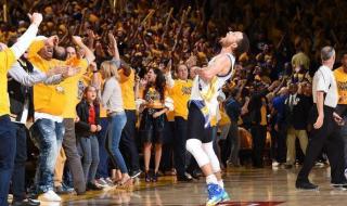 库里破NBA近47年纪录 库里破NBA近47年纪录